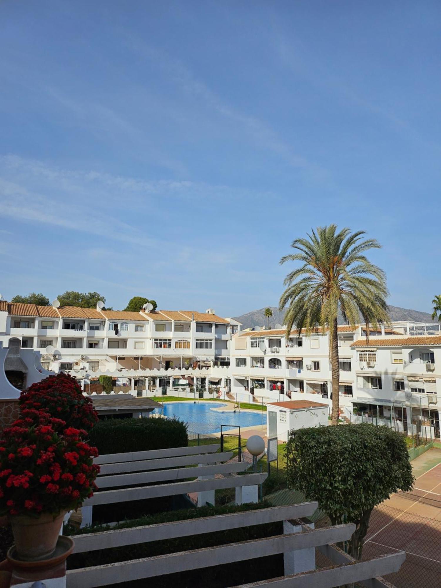 Apartamento En Mijas Con Terraza, Capacidad Para 5 Personas Con Piscina De Temporada Malaga Exterior photo